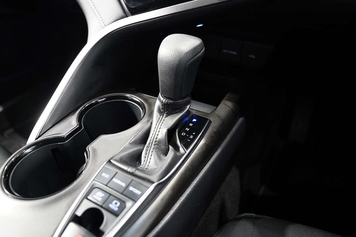 2022 Toyota Camry Ascent AXVH70R