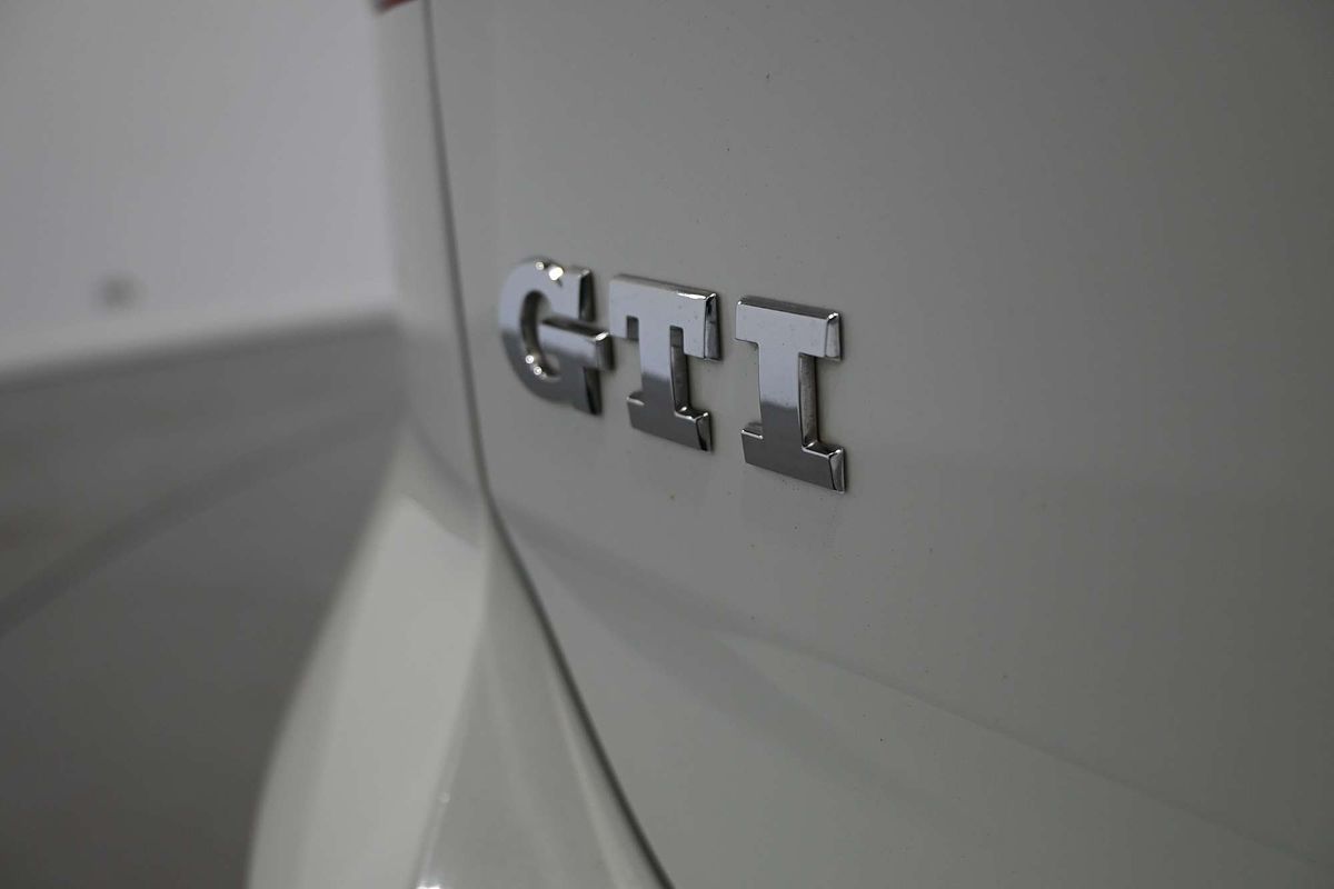2016 Volkswagen Golf GTI 7
