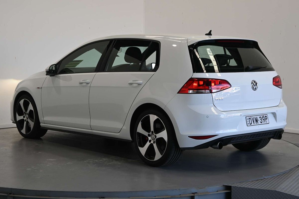2016 Volkswagen Golf GTI 7