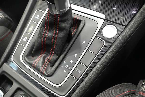 2016 Volkswagen Golf GTI 7