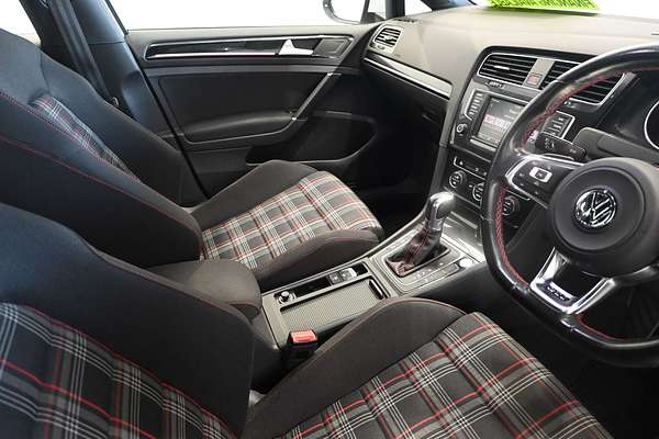 2016 Volkswagen Golf GTI 7