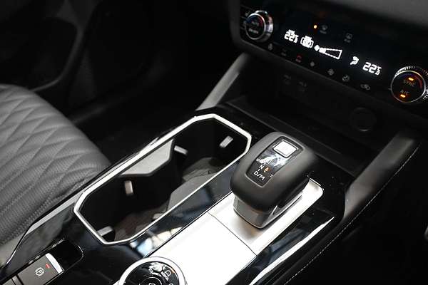 2025 Mitsubishi Outlander Exceed ZM
