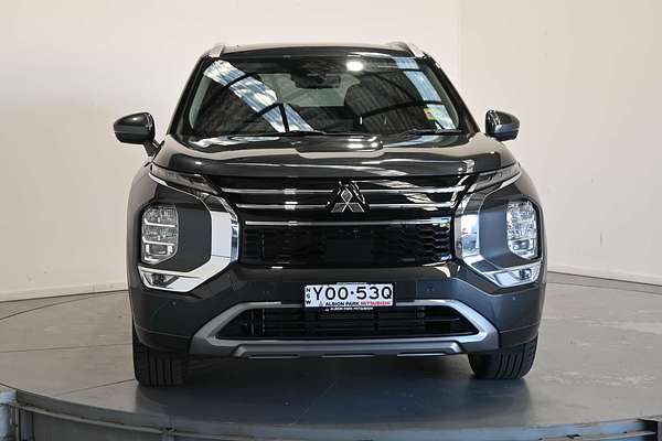 2025 Mitsubishi Outlander Exceed ZM