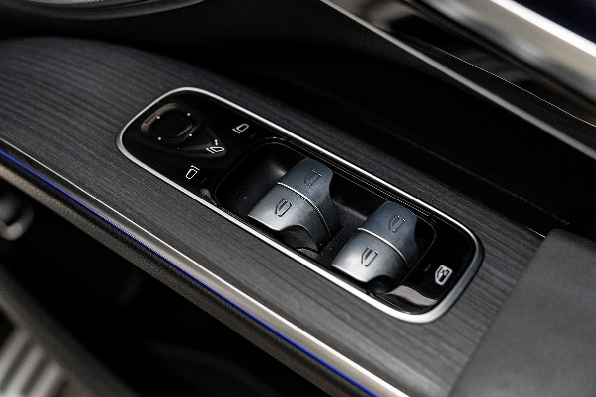2023 Mercedes-Benz EQS EQS450 X296