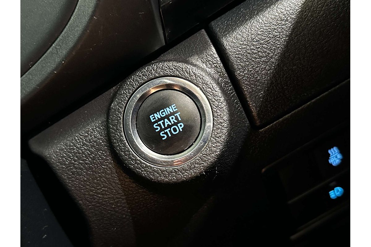 2020 Toyota Hilux Rugged X GUN126R 4X4