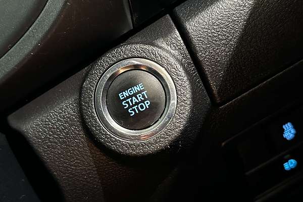 2020 Toyota Hilux Rugged X GUN126R 4X4