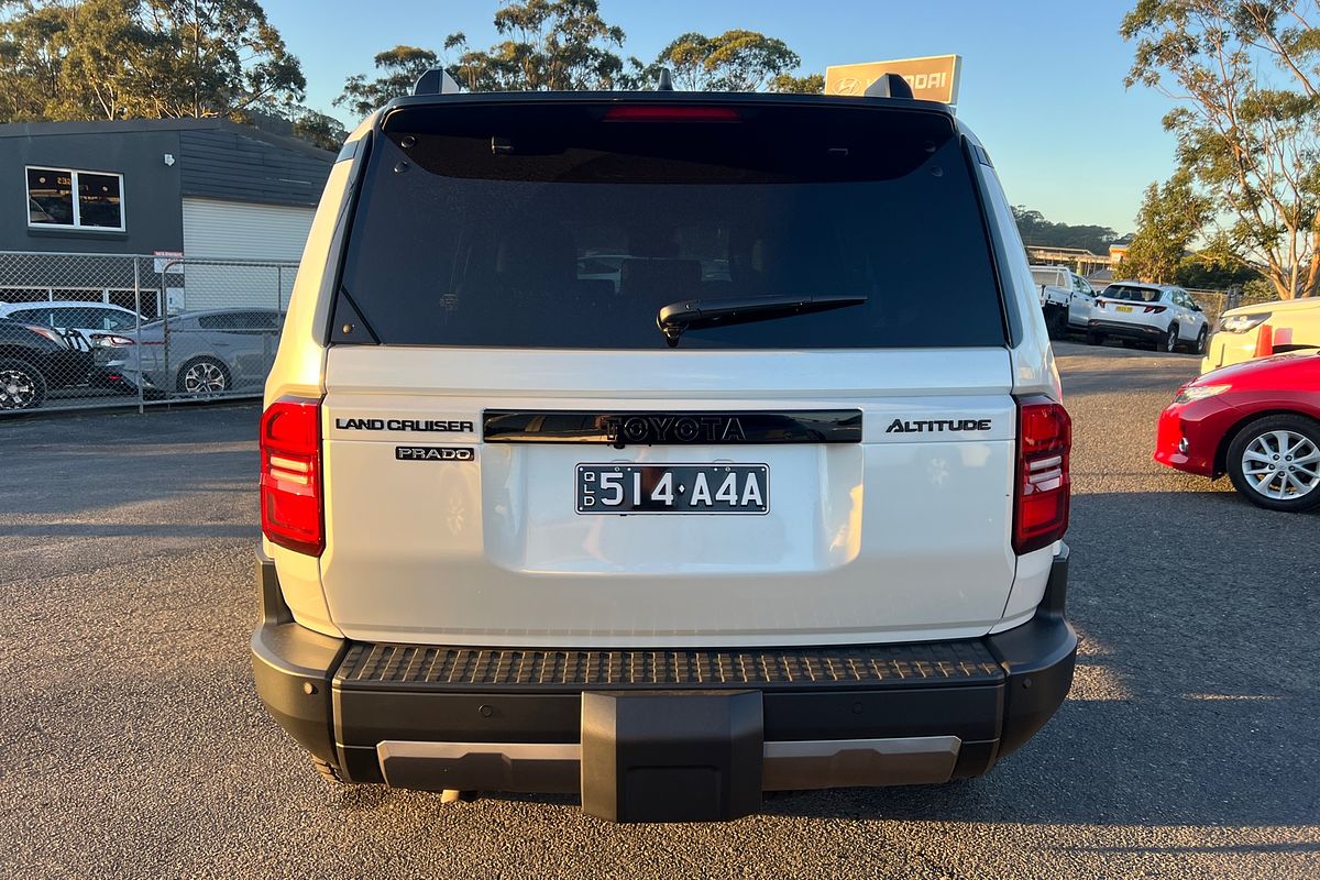 2024 Toyota Landcruiser Prado Altitude GDJ251R