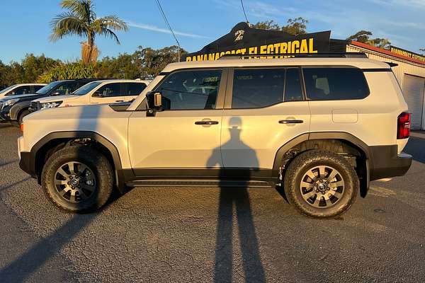 2024 Toyota Landcruiser Prado Altitude GDJ251R