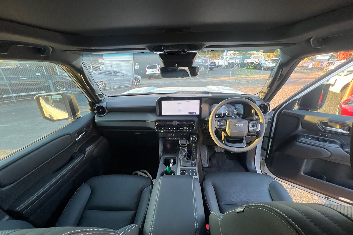 2024 Toyota Landcruiser Prado Altitude GDJ251R