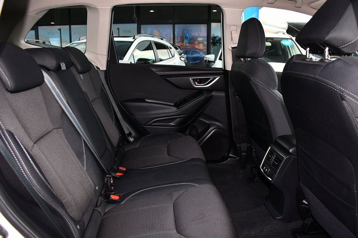 2023 Subaru Forester 2.5i S5