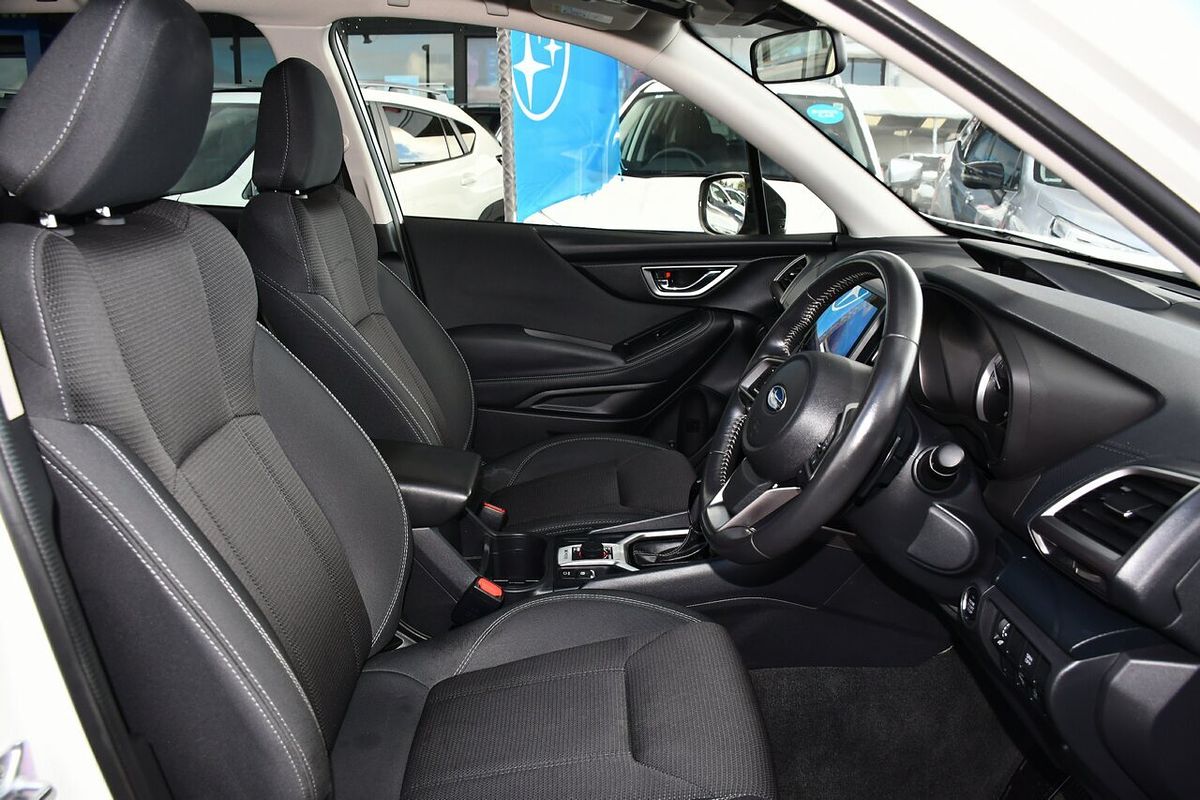 2023 Subaru Forester 2.5i S5