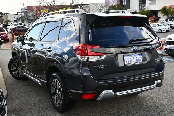 2024 Subaru Forester Hybrid L S5