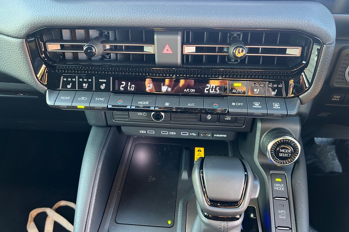 2024 Toyota Landcruiser Prado Altitude GDJ251R