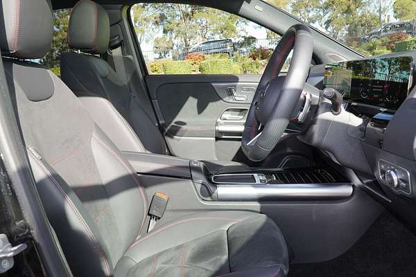 2025 Mercedes-Benz GLA-Class GLA200 H247