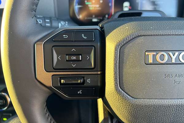 2024 Toyota Landcruiser Prado Altitude GDJ251R