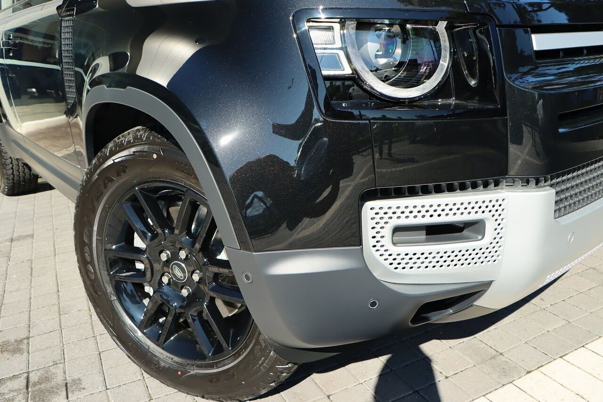 2025 Land Rover Defender 110 P400 S L663