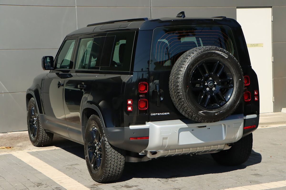 2025 Land Rover Defender 110 P400 S L663