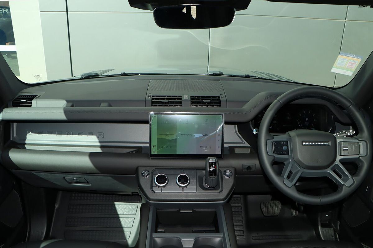 2025 Land Rover Defender 110 P400 S L663