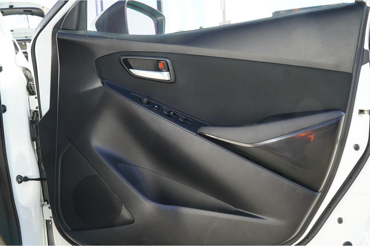 2016 Mazda 2 Maxx DL Series