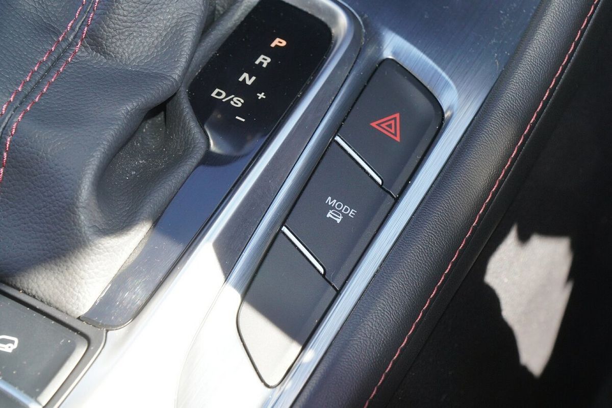 2019 MG HS Excite SAS23