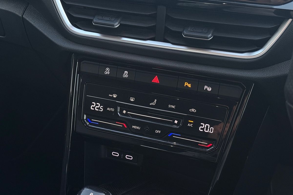 2022 Volkswagen T-Roc R Grid Edition D11