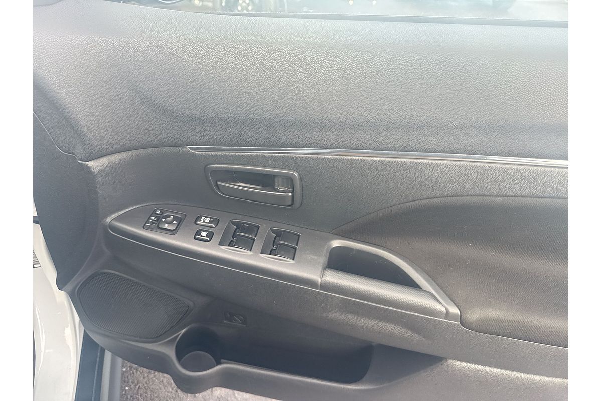 2022 Mitsubishi ASX ES XD
