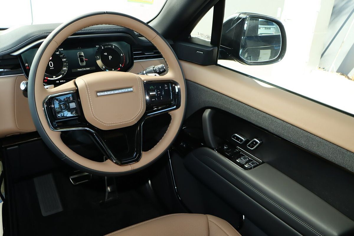 2025 Land Rover Range Rover Sport D250 Dynamic SE L461