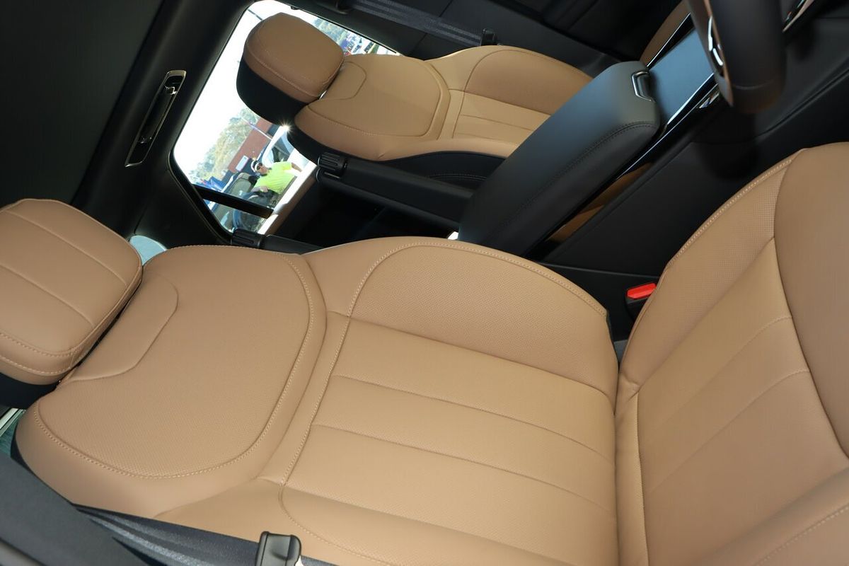 2025 Land Rover Range Rover Sport D250 Dynamic SE L461