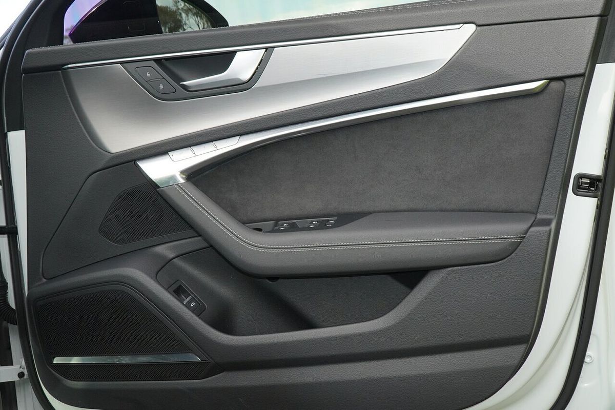 2022 Audi A6 55 TFSI S line C8