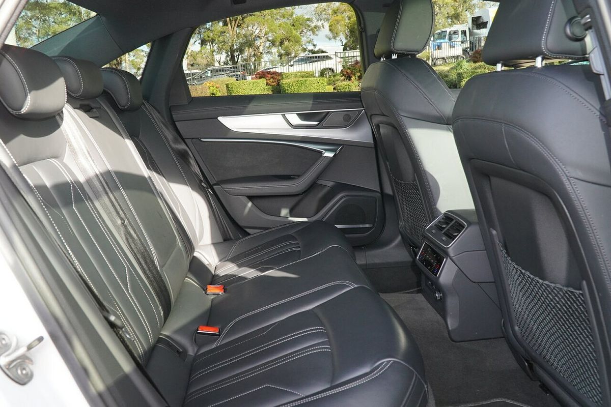 2022 Audi A6 55 TFSI S line C8