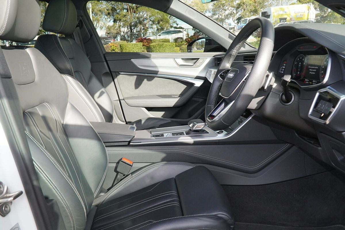 2022 Audi A6 55 TFSI S line C8
