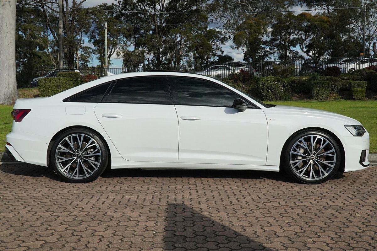 2022 Audi A6 55 TFSI S line C8