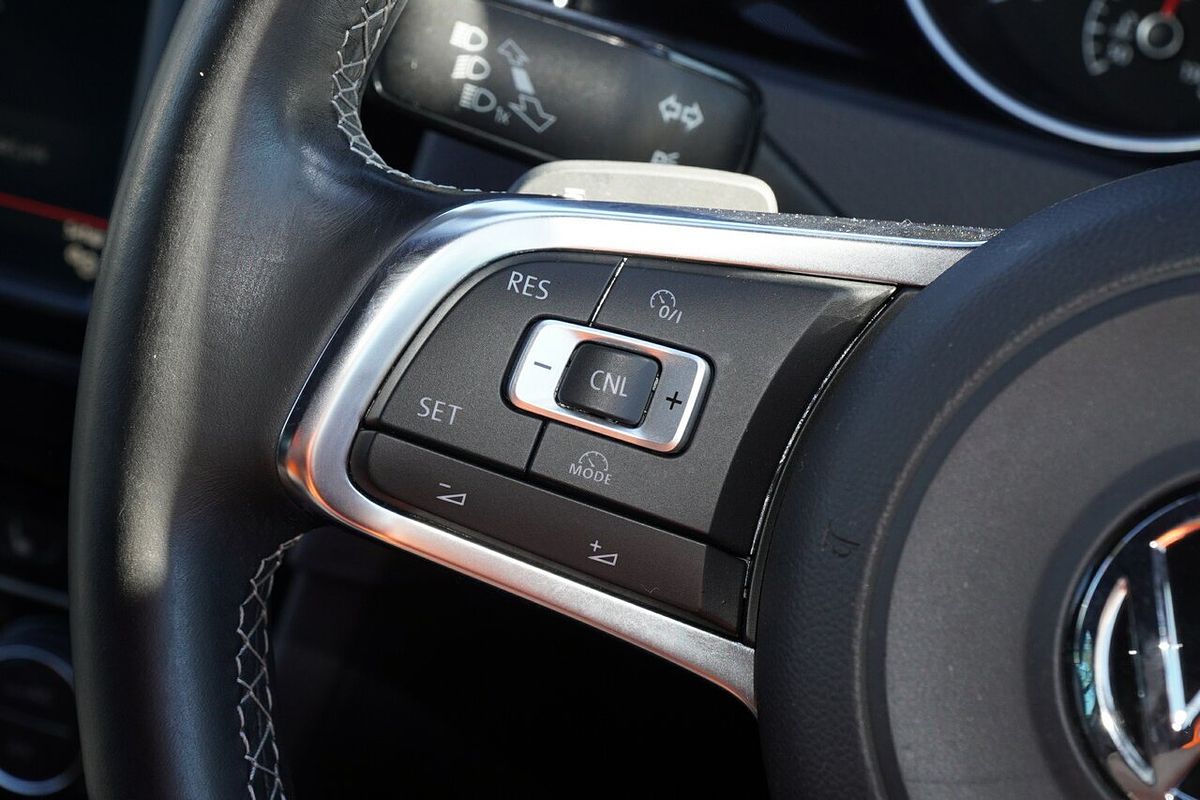 2015 Volkswagen Golf 110TSI Highline 7