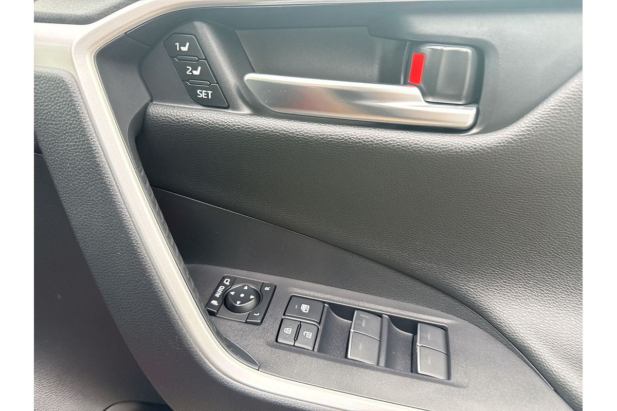 2024 Toyota RAV4 Cruiser AXAH52R