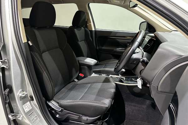 2021 Mitsubishi Outlander ES ZL