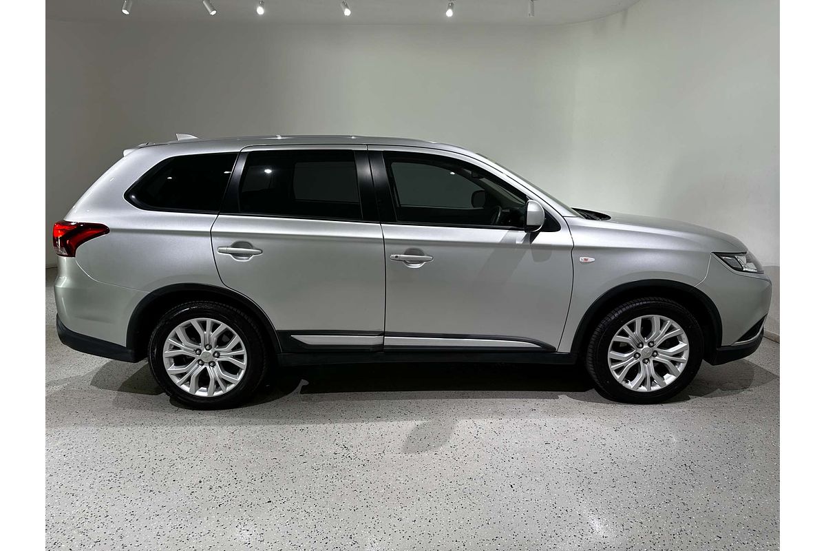2021 Mitsubishi Outlander ES ZL