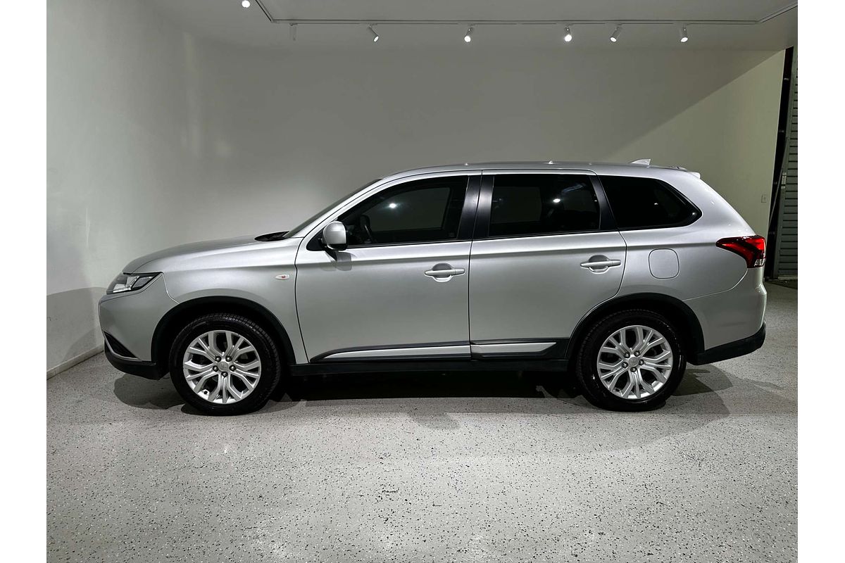 2021 Mitsubishi Outlander ES ZL