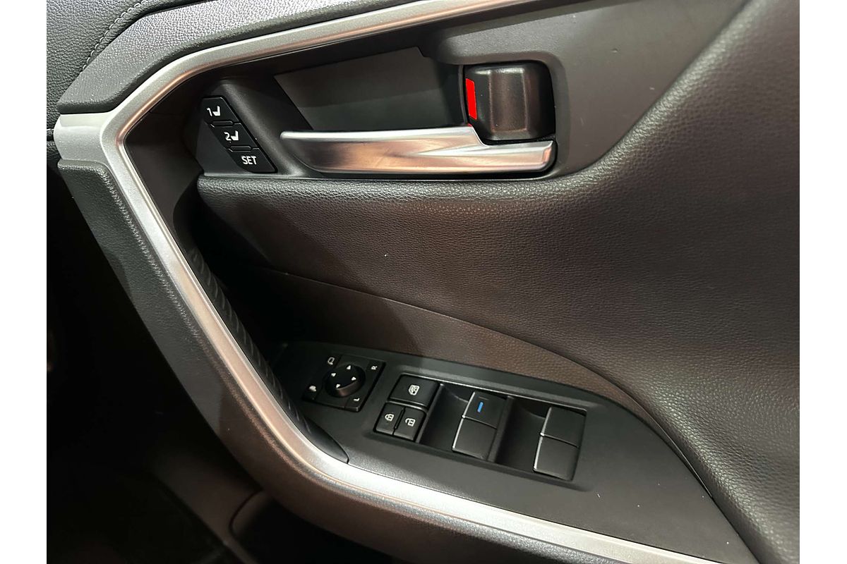 2020 Toyota RAV4 Cruiser AXAH54R