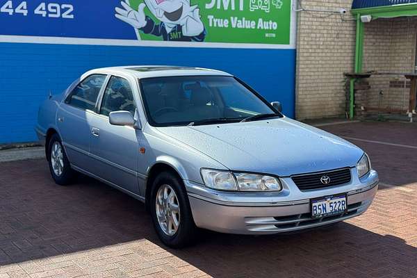 2000 Toyota Vienta Grande MCV20R