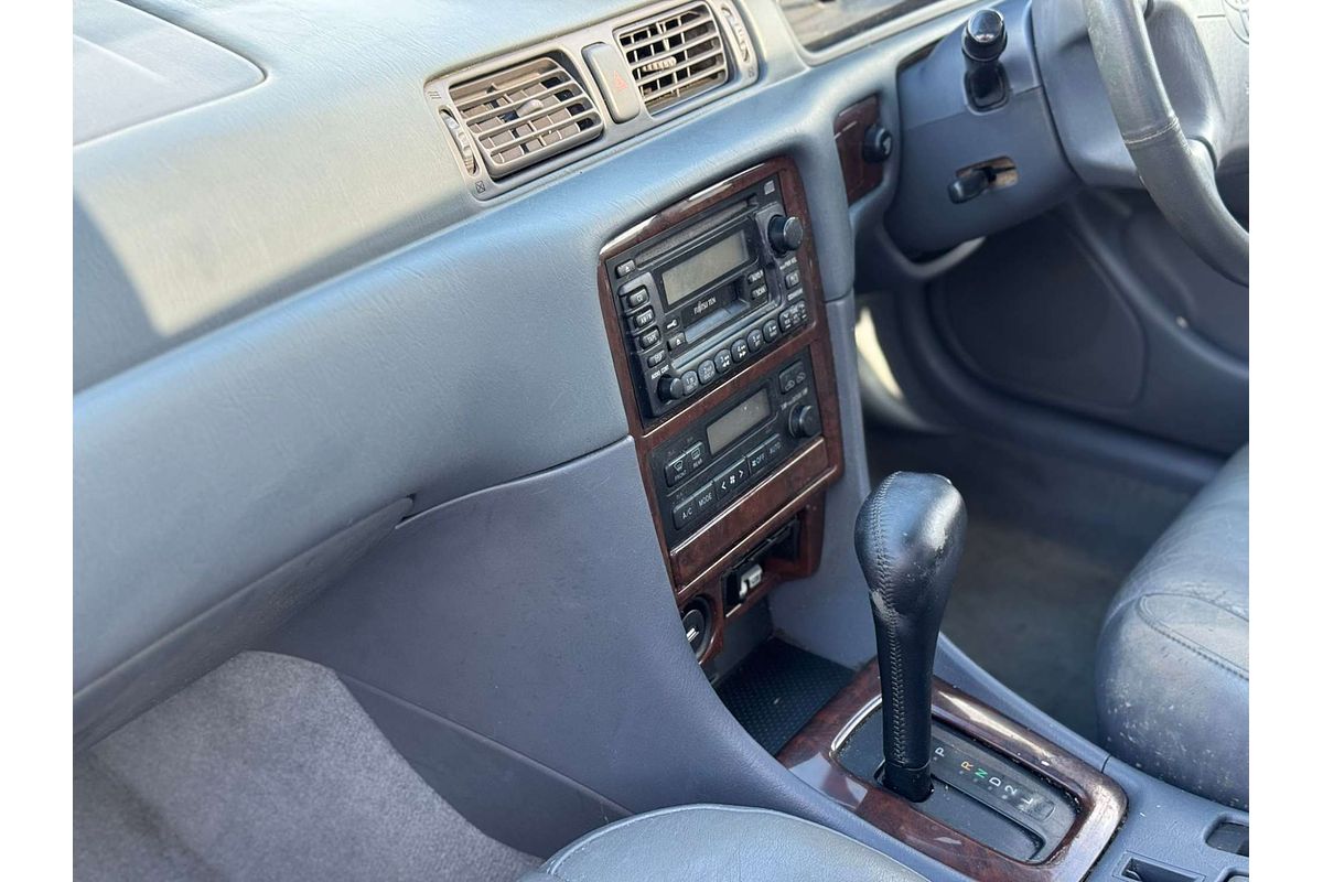 2000 Toyota Vienta Grande MCV20R