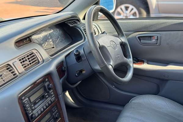 2000 Toyota Vienta Grande MCV20R