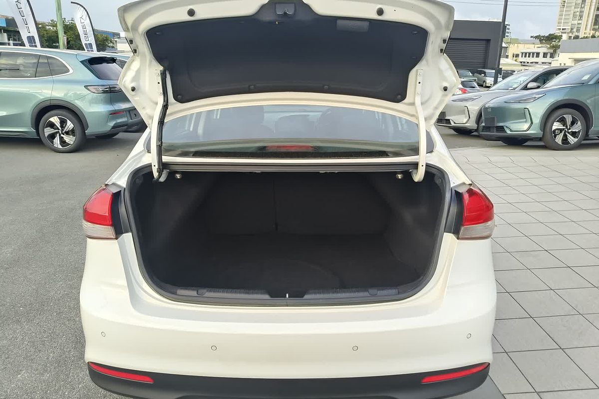 2016 Kia Cerato S YD
