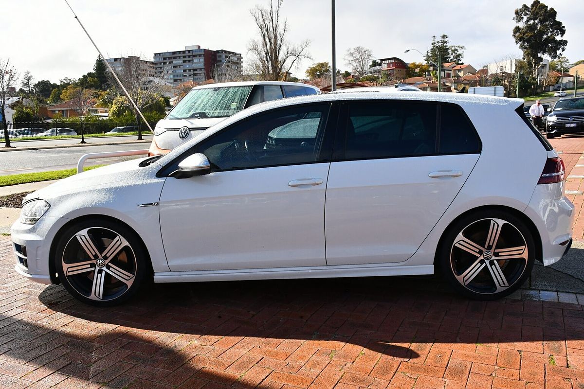 2015 Volkswagen Golf R 7