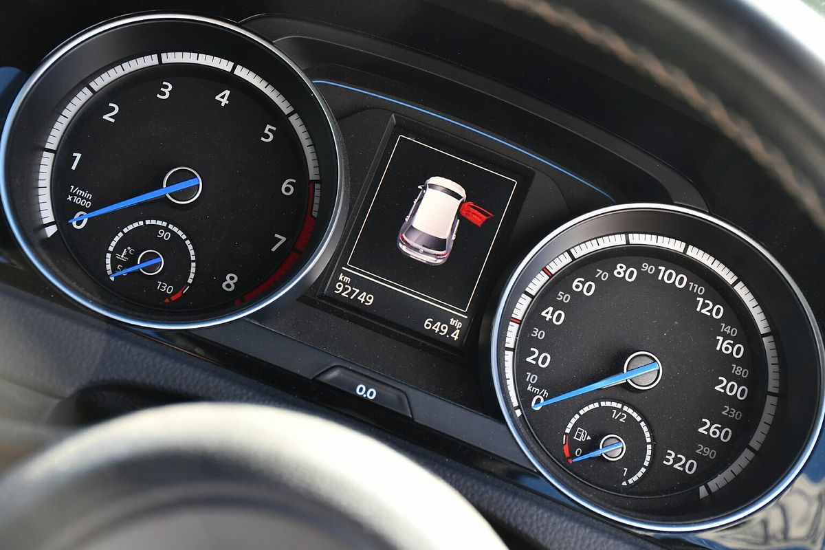 2015 Volkswagen Golf R 7