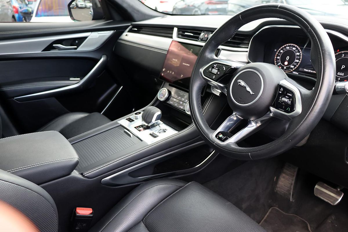 2022 Jaguar F-PACE P250 R-Dynamic SE X761