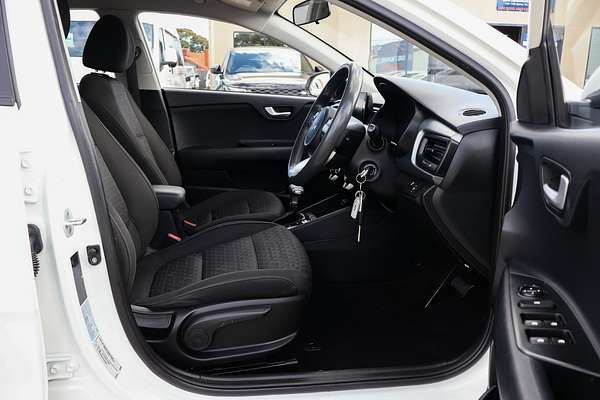 2022 Kia Rio S YB