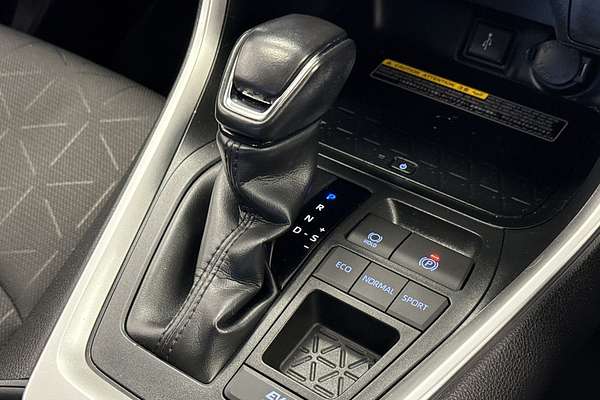 2020 Toyota RAV4 GXL AXAH52R