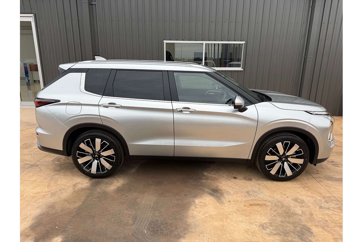 2025 Mitsubishi Outlander Aspire ZM