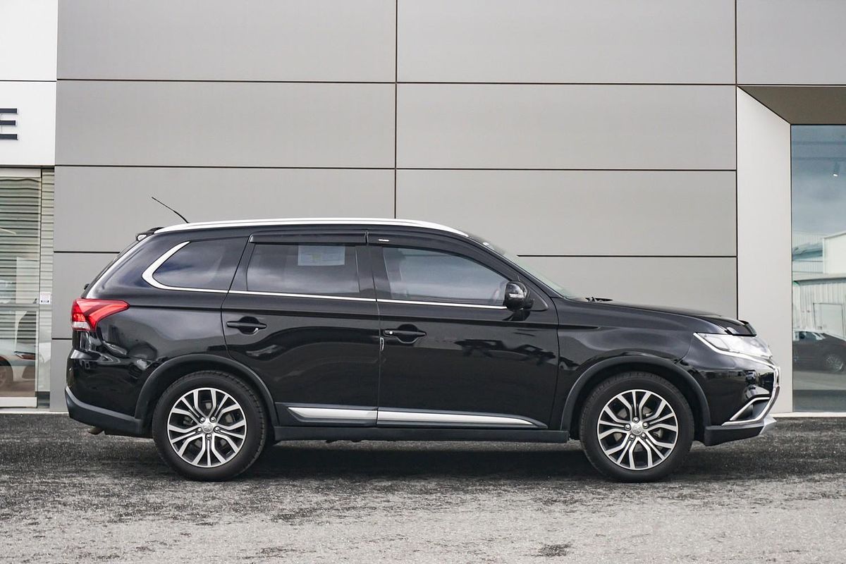 2016 Mitsubishi Outlander XLS ZK