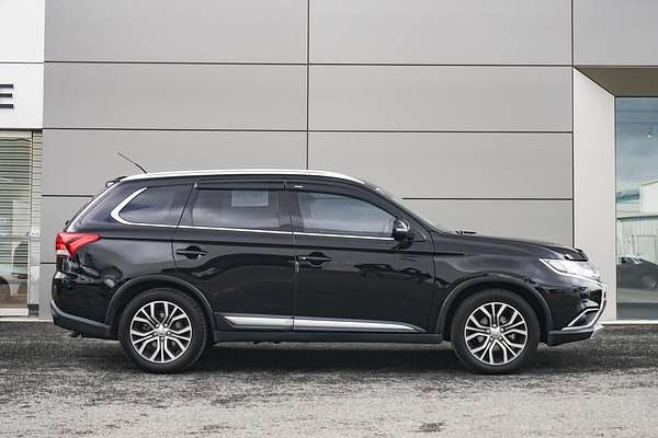 2016 Mitsubishi Outlander XLS ZK
